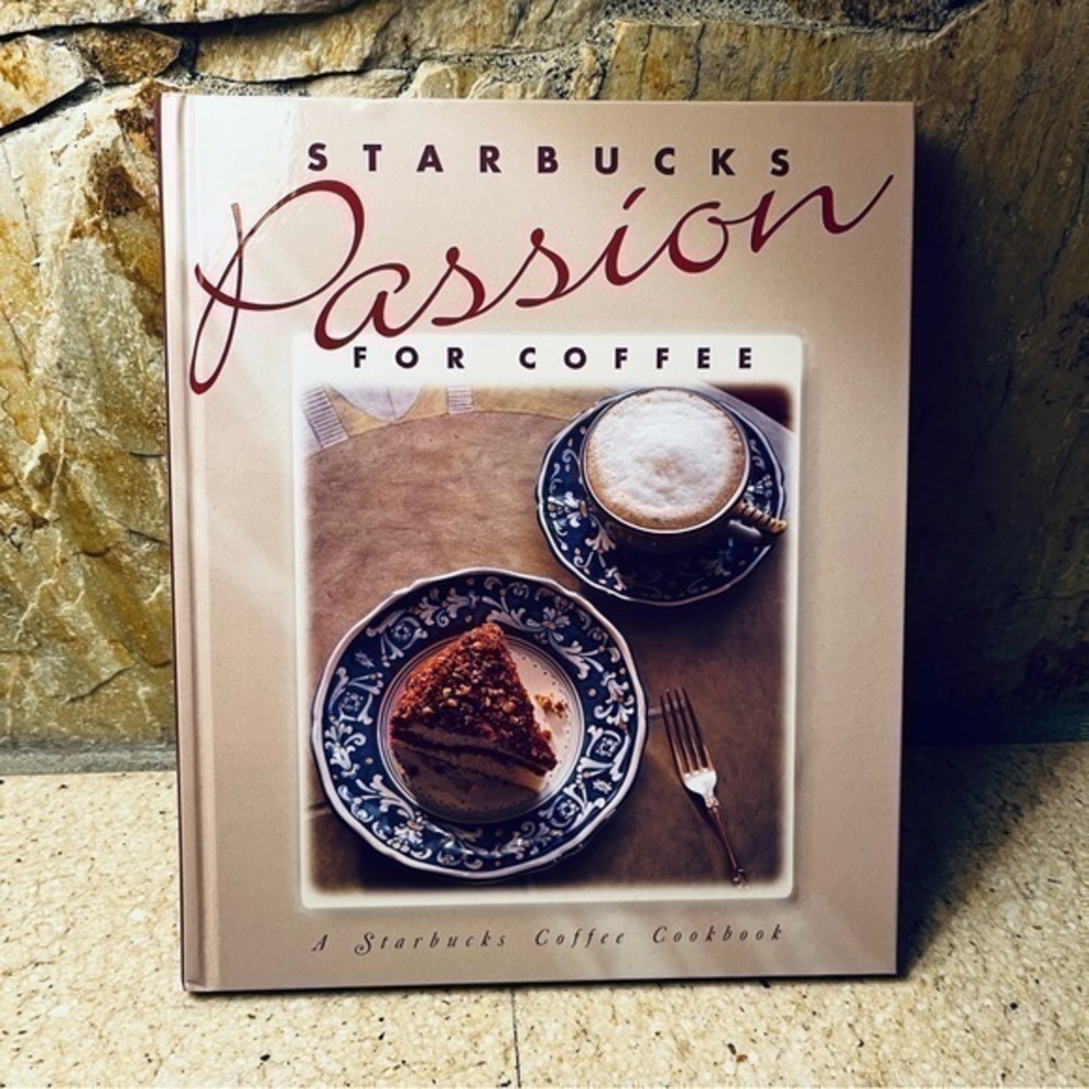 ☕️Starbucks ‘Starbucks Passion For Coffee’ vintage book☕️